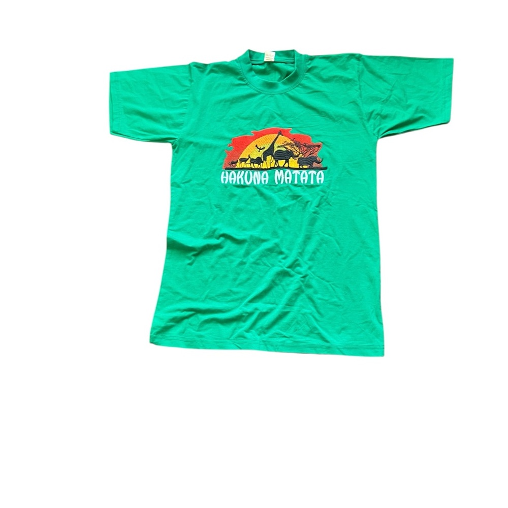 Green size Large Embroidred Hakuna Matata shirt